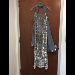 A beautiful Kay Unger of New York gown